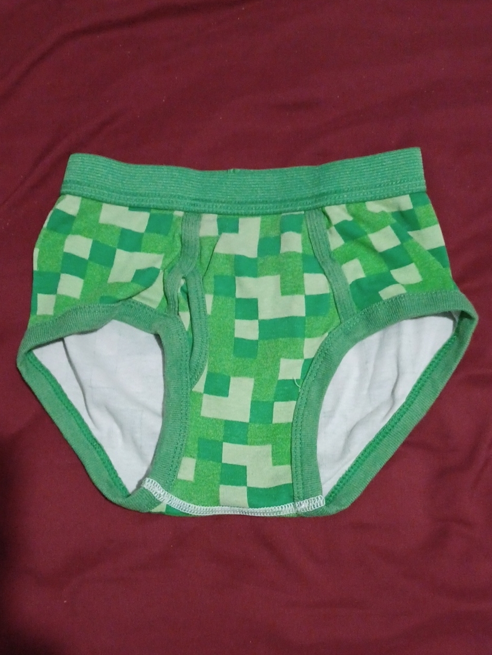 9 Pairs Of Minecraft Underwear For Boys Size 8 - Picture 10 of 12